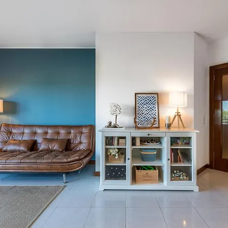 Guestready - Madalena Pool&tennis * Vila Nova de Gaia